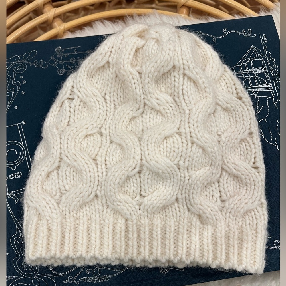 Portolana Beanie
